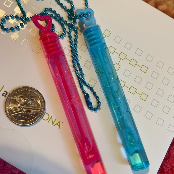 Bubble Necklace 4” high colorful chain refillable 💜heart or star cut out💙 - Picture 3 of 9